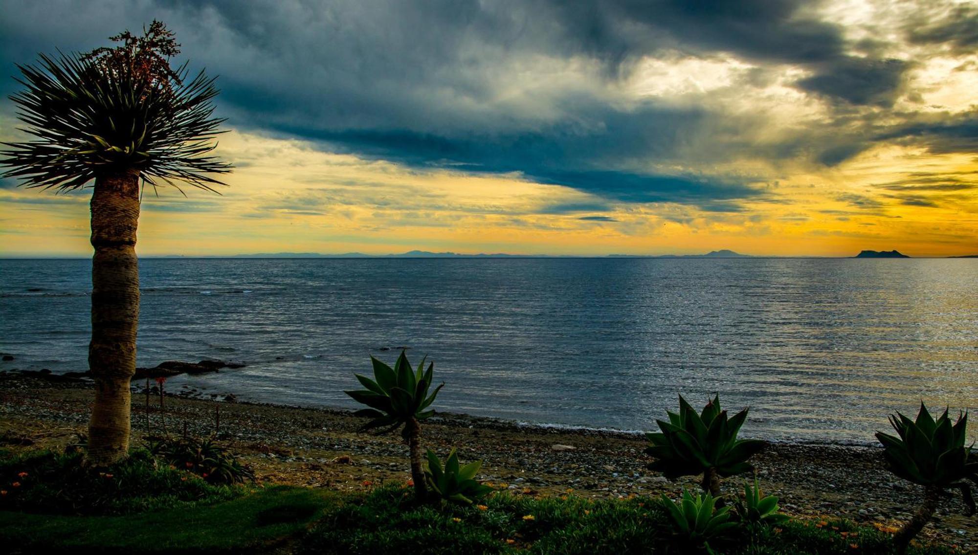 Apartamento Lm352b- Spacious Family Penthouse With Sea View Estepona